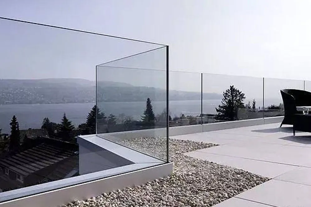 Frameless-Glass-Balustrade-Design-Trends-in-2024